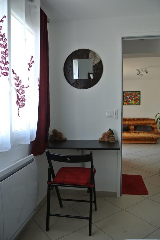 A L'Oree Du Bois Rillieux-la-Pape Zimmer foto